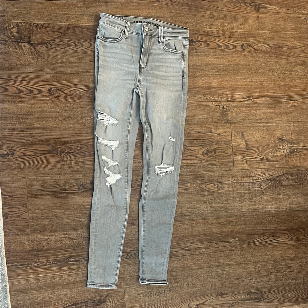 American Eagle Outfitters Light Gray Distressed Skinny Jeans